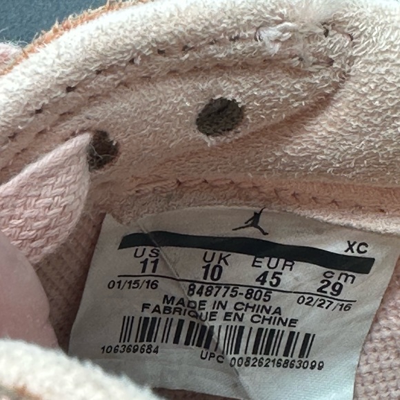 Jordan 1 Retro Low - Picture 7 of 9